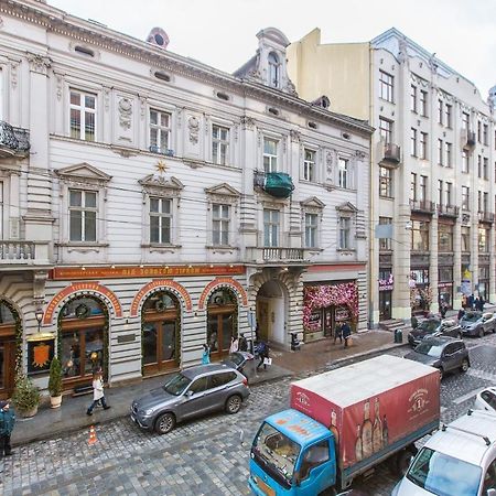 Біля Вокзалу Квартира Подобово По Вулиці Коротка 11 Сучасна Після Ремонту Leópolis Exterior foto